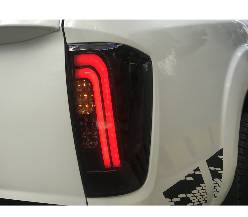 Nissan_navara_np_300_2015_led_tail_lights_smoked_3__1584890877_657
